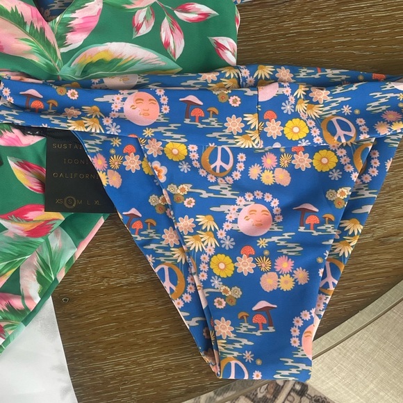 SOLD- Skatie Ellis top and Kira bottom - Picture 9 of 9